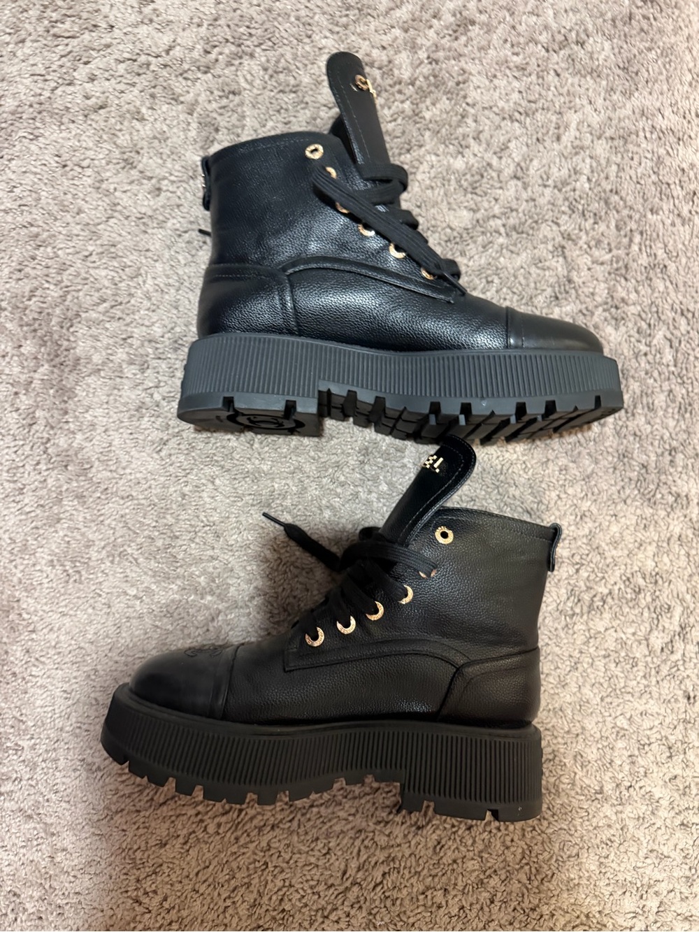 Chanel Black Leather Combat Boots Gold CC Logo Platform Lug Sole Women’s Size 9 - Picture 5 of 8